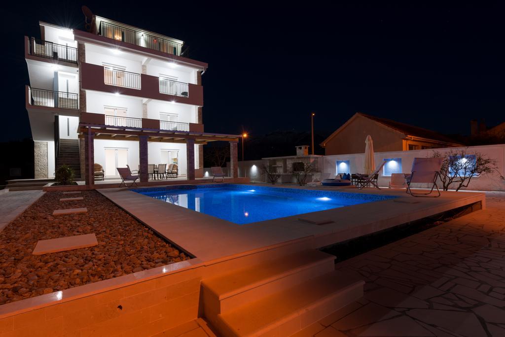 Villa Sandy Apartments Tivat Zewnętrze zdjęcie