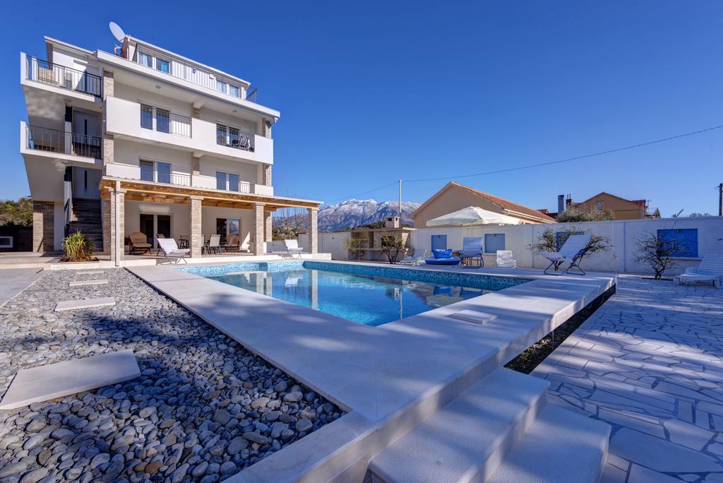 Villa Sandy Apartments Tivat Zewnętrze zdjęcie